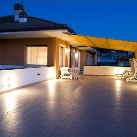 Апартаменти Legnano Attic Каві-ді-Лаванья Екстер'єр фото