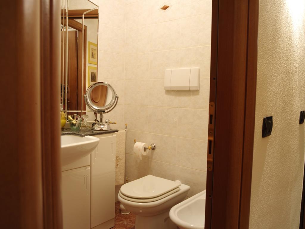 Апартаменти Legnano Attic Каві-ді-Лаванья Екстер'єр фото